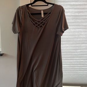 XL grey cross cross dress with pockets